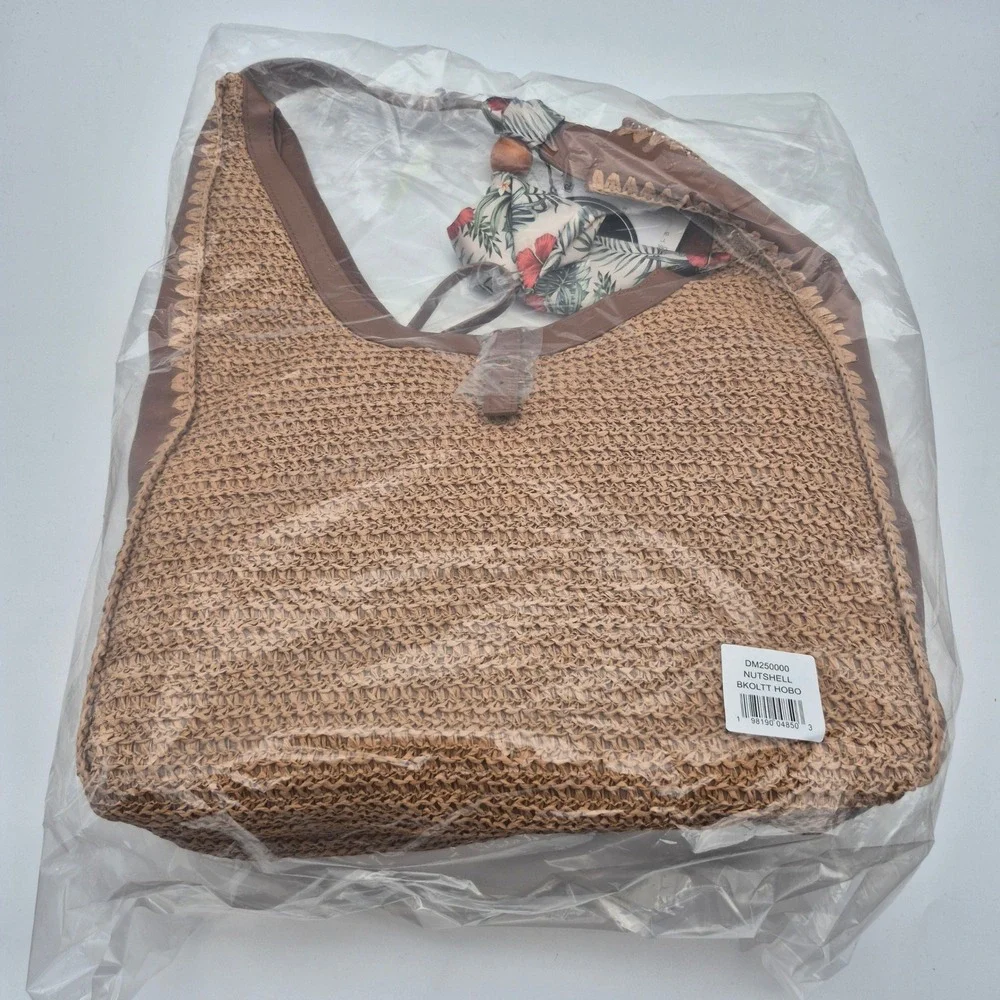 Steve Madden Bfreya Woven Hobo Shoulder Tote Bag Brown Sand Tan Magnetic Closure